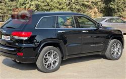 جیپ گراند شیرۆکی